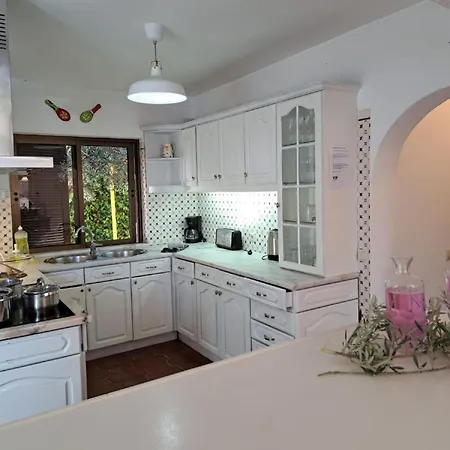 Libertos V4 - Vip By Interhome 알부페이라